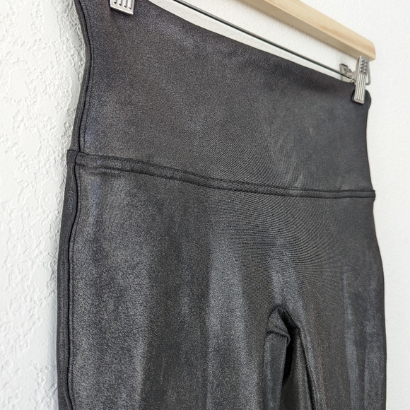 Spanx Faux Leather Black Leggings Size M - Picture 9 of 16